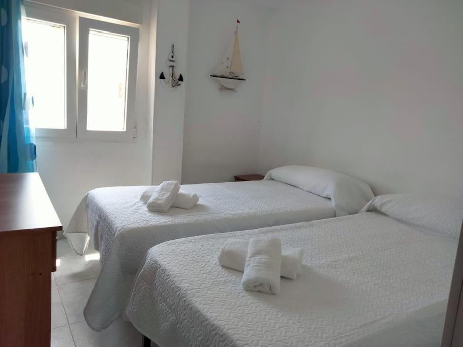 Apartamento Concepcion - Playa De La Cachucha Puerto Real Bagian luar foto